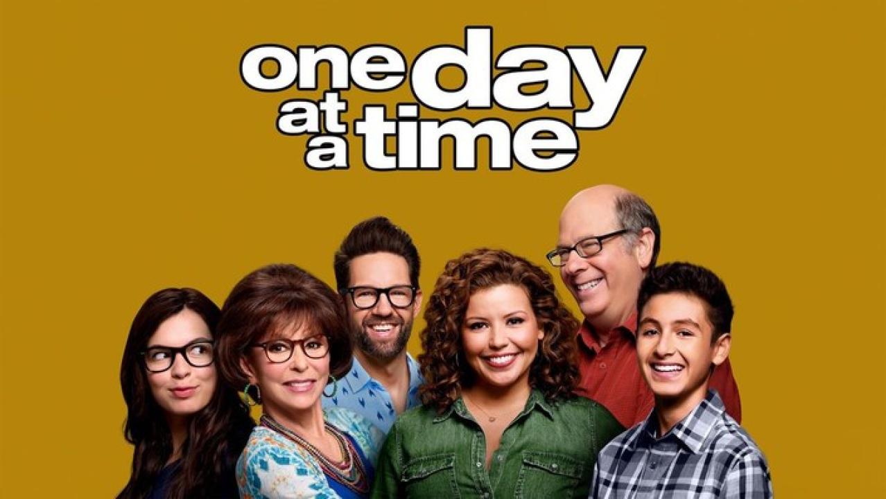 مسلسل One Day at a Time الموسم الثالث الحلقة 1 الأولي مترجمة